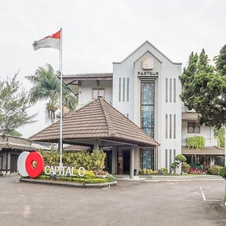 Capital O 874 Hotel Nyland Pasteur Bandung Kültér fotó
